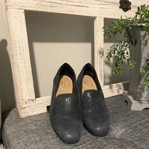 Clark shoes, size 8